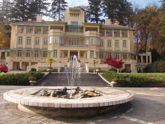 Luhačovice - Bruselská fontána - Kašna