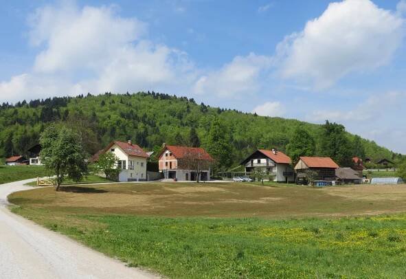 Ravni Dol, Ivančna Gorica