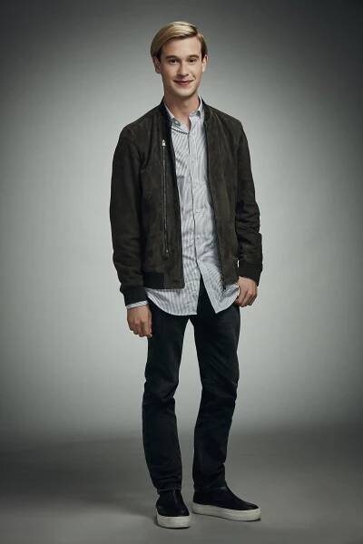 Tyler Henry - Hollywoodské médium s Tyler Henry - Promo