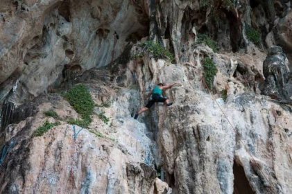 Bouldering vs. Rock Climbing - Climbing Port