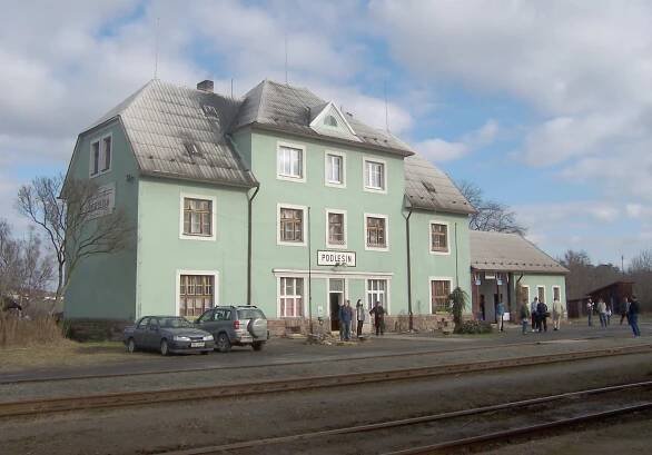Železniční trať Hostivice–Podlešín