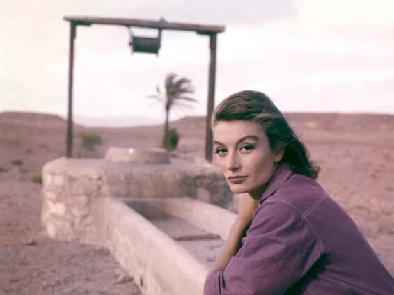 Anouk Aimée, Enigmatic Star of ‘A Man and a Woman,’ Dies at 92