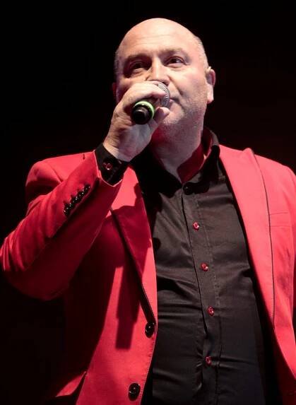 RECENZE: Michal David si stále žije svůj Discopříběh