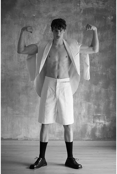 Leo White