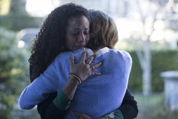 A Million Little Things - Season 1 - Pilot - Z filmu - Christina Moses
