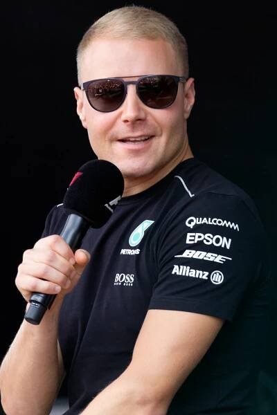 Soubor:Valtteri Bottas 2017 Malaysia.jpg