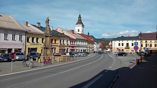 Soubor:Jablunkov, Hlavní náměstí (březen 2024).jpg