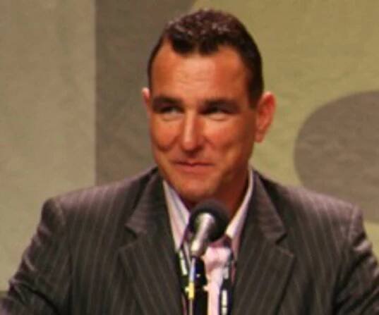 Vinnie Jones Biography - Facts, Childhood, Family Life & Achievements
