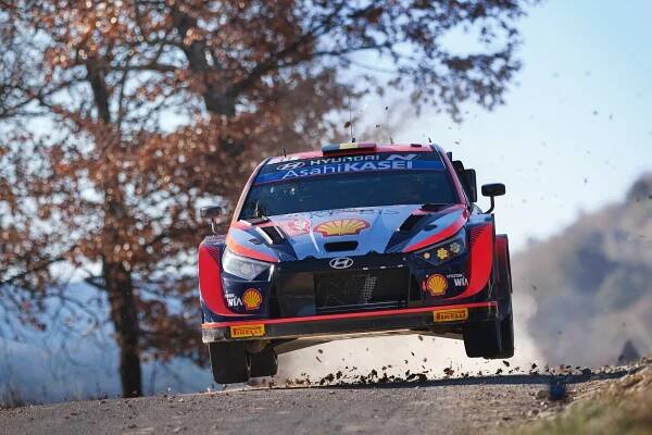Seznamte se s hybridní i20 N WRC