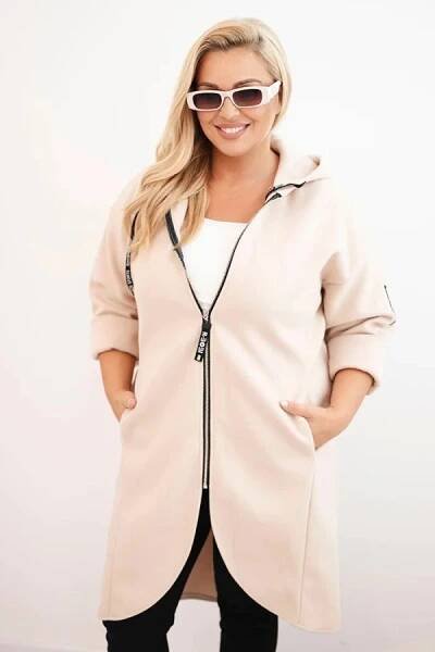 Elegantní oversize kabát na zip s kapucí model 8582 béžový