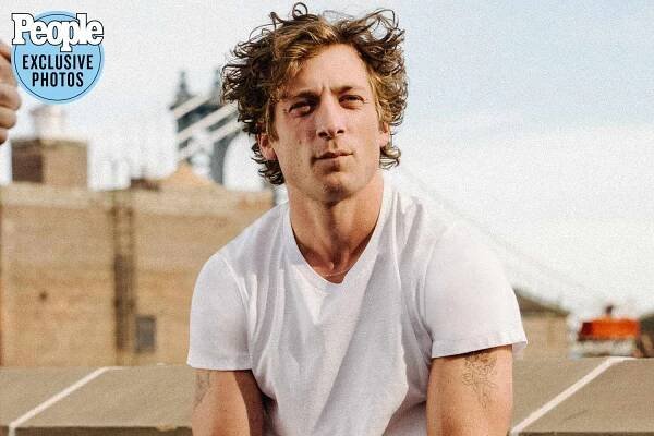 Jeremy Allen White Strips Down to His Calvins