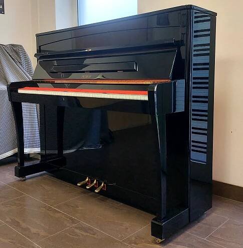 Pianino Petrof 118