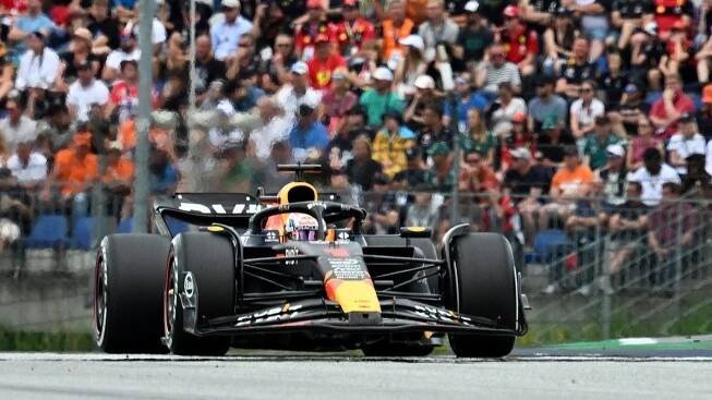 Rekordní čtvrtá výhra. Velkou cenu Rakouska opanoval Verstappen