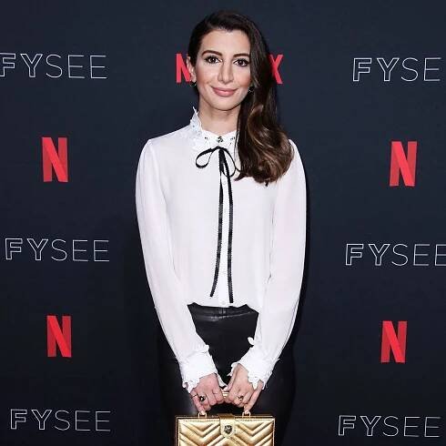 Noureen DeWulf