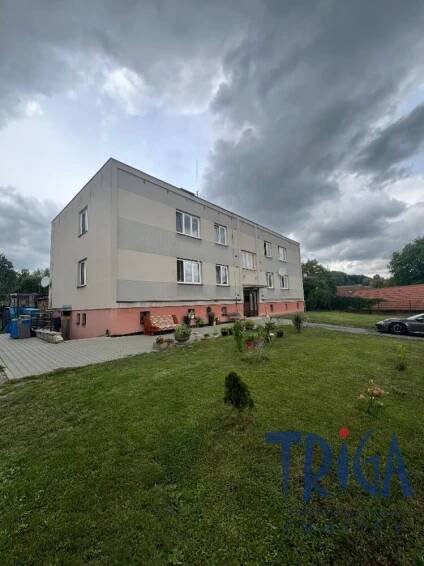 Prodej bytu 3+1 75 m², Vršce