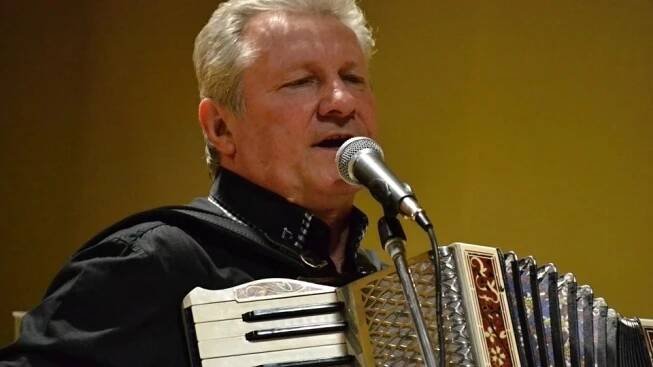 Jaromír Kozelek  (akordeon)