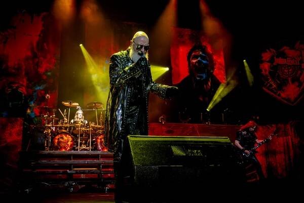 Legendy metalu ovládly O2 arenu! Judas Priest, Saxon a Uriah Heep v obrazech - musicserver.cz