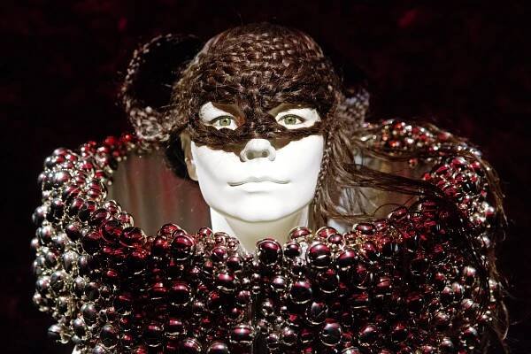 Björk, a One-of-a-Kind Artist, Proves Elusive at MoMA
