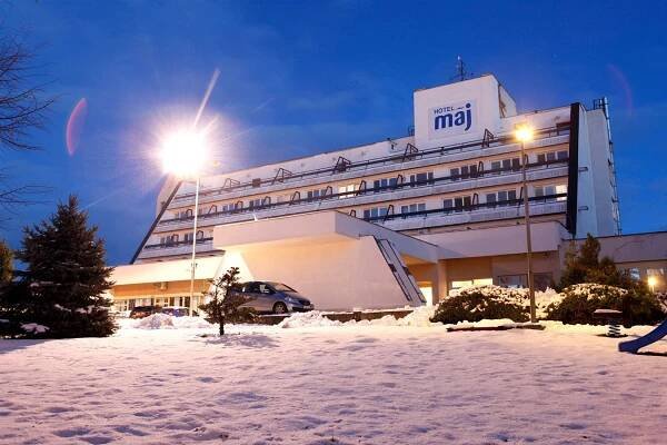 MÁJ - Piešťany | Západní Slovensko | firotravel.cz - Cestovní kancelář