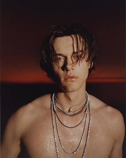 'Mean Girls' Actor Christopher Briney Is As Natural As a Diamond