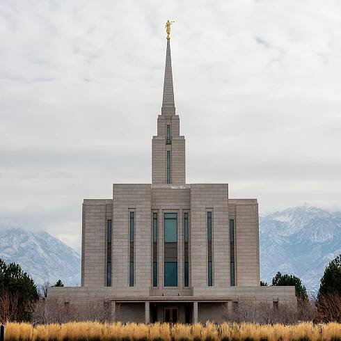 How Mormons Became American