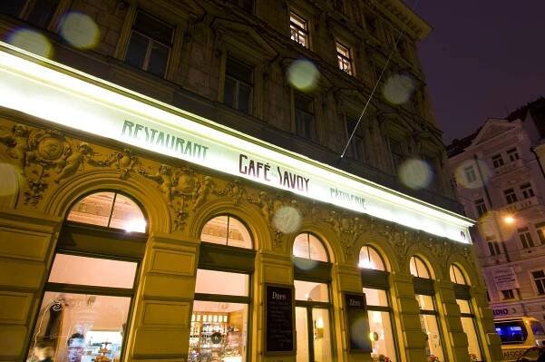 Café Savoy Praha - keramické obklady a dlažby RAKO