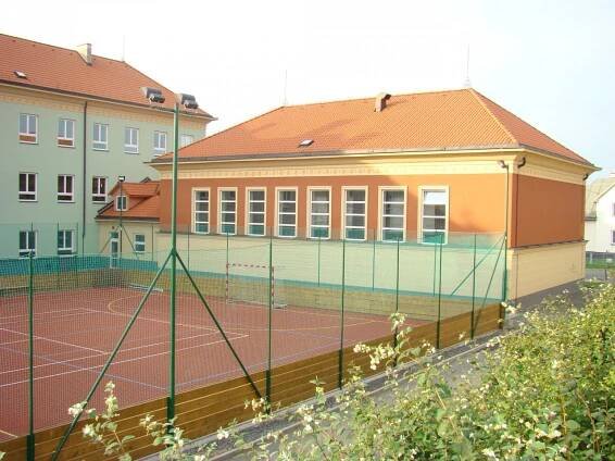 Naše škola v novém kabátku - Oficiální stránky ZŠ MŠ Újezd
