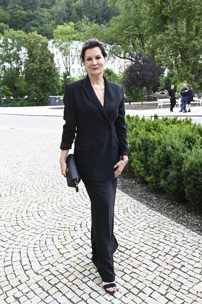 Tajemství modelu Jitky Čvančarové na karlovarském festivalu: Opravdu zhubla a pomohli jsme jí korzetem, říká návrhářka