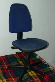 Otočná židle - Nábytek