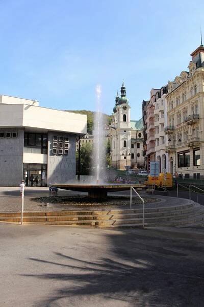 Karlovy Vary, kostel sv. Máří... - Kostel