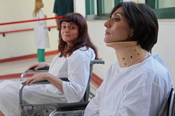 Ani se nepřibližuj - Z filmu - Ambra Angiolini