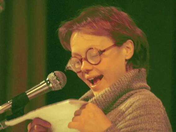 Lenka Plačková v době covidu pracovala jako pomocná zdravotní sestra a bála se, že už se členové Banjo Bandu nevrátí k vystupování, ale naštěstí se mýlila. Vystupují pořád.