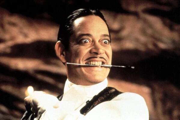 Addamsova rodina 2 - Z filmu - Raul Julia