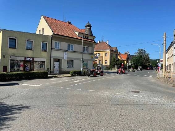 Oficiální stránky města Libčice nad Vltavou - Traktoriáda 2022