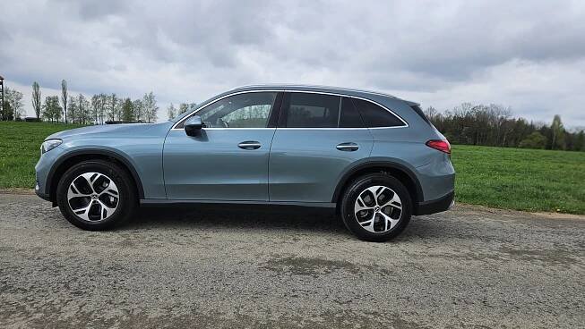 Test Mercedes-Benz GLC 200d 4MATIC: Základní motor má smysl - Flotila