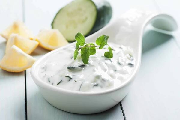Talatouri recipe (Cypriot tzatziki sauce with mint)