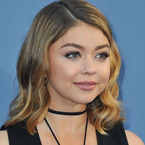 All Hail Sarah Hyland's Gorgeous, Spring-Ready Shag Haircut and Bright Blond Color