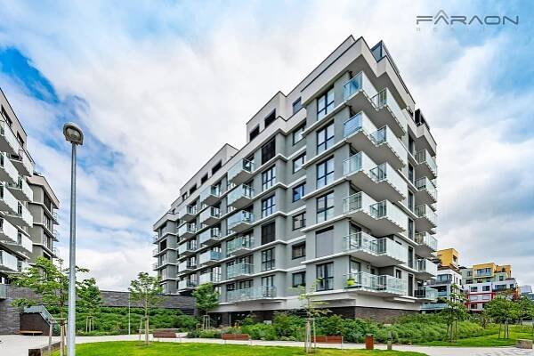Prodej bytu 3+kk (93,9 m2) se dvěma balkony - Praha 4 Modřany - FARAON reality
