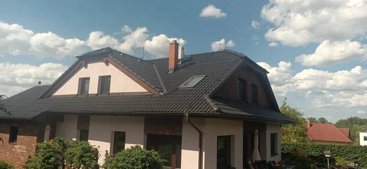 NÁTĚRY A RENOVACE STŘECH | Čištění a nátěr střechy