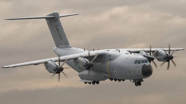 airbus a400m atlas turboprop 3D https://p.turbosquid.com/ts-thumb/Cw/P6GKEN/j32PvbJ9/airbusa400matlasturbopropmilitarytransportaircraft3dmodel005/jpg/1597347560/1920x1080/fit_q87/99154b5d7ee8c4c5320b259a8b6669cbc468f0f3/airbusa400matlasturbopropmilitarytransportaircraft3dmodel005.jpg