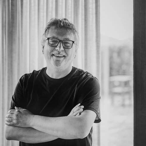 Der mit zwei Michelin-Sternen ausgezeichnete Küchenchef Andoni Luis Aduriz kuratiert das neue Menü des Oliva.