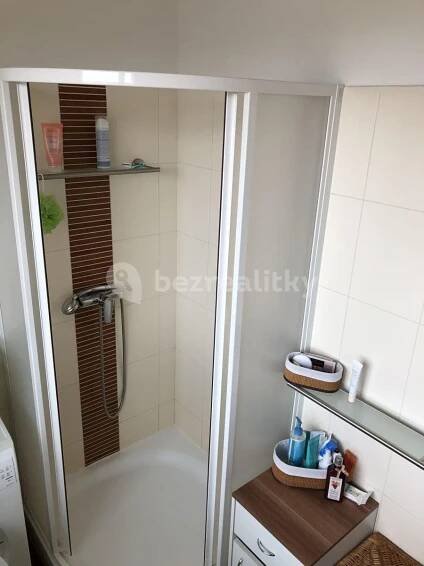 Pronájem bytu 2+kk 60 m², K Pazderně, Benešov, Středočeský kraj