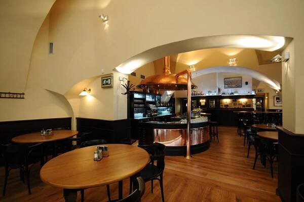 Malostranská beseda, Gastronomie Praha