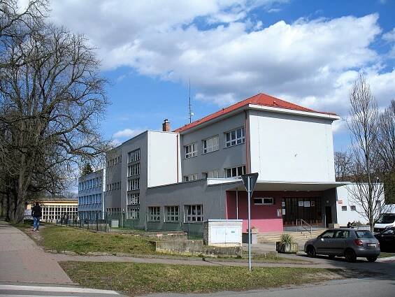 Soubor:Lysá nad Labem 03-2023 (13).jpg – Wikipedie