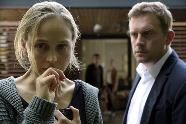 Keine zweite Chance - Z filmu - Petra Schmidt-Schaller, Sebastian Bezzel