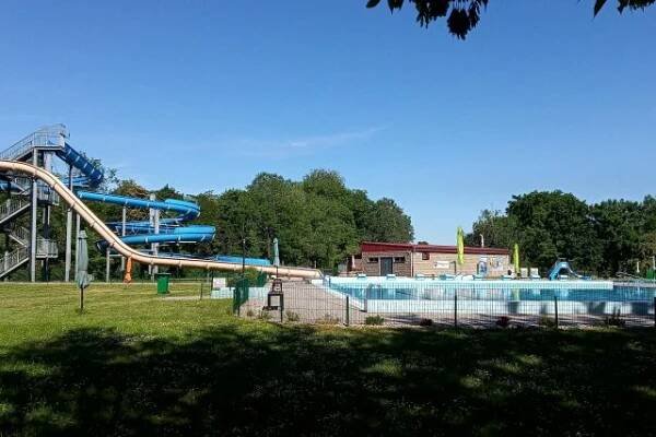 Koupaliště v Lounech zahájilo 1. června sezonu | foto: Jana Vitásková,  Český rozhlas