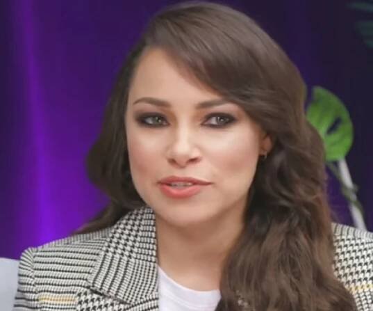 Jessica Parker Kennedy Biography - Facts, Childhood, Family Life & Achievements