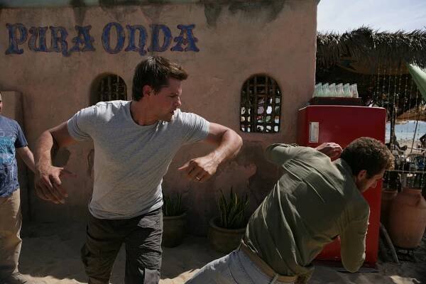 Knight Rider - Legenda se vrací - Knight of the Iguana - Z filmu - Justin Bruening