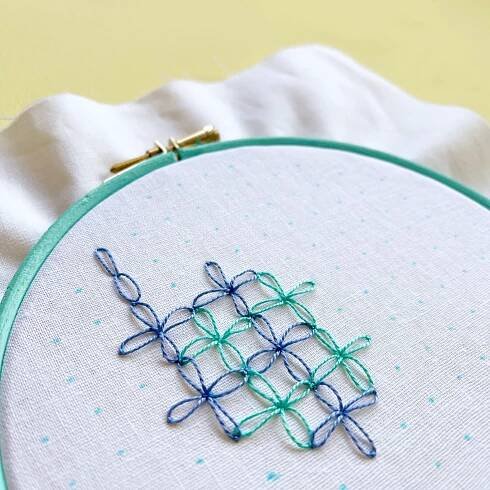 Link stitch geo hoop | Hello! Hooray!