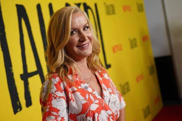 Angela Kinsey - Actress